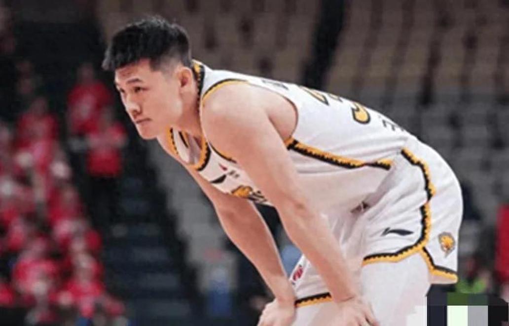 包含冲刺阶段CBA常规赛焦点战，亚特兰大强势反弹，引发热议，控场能力受关注的词条