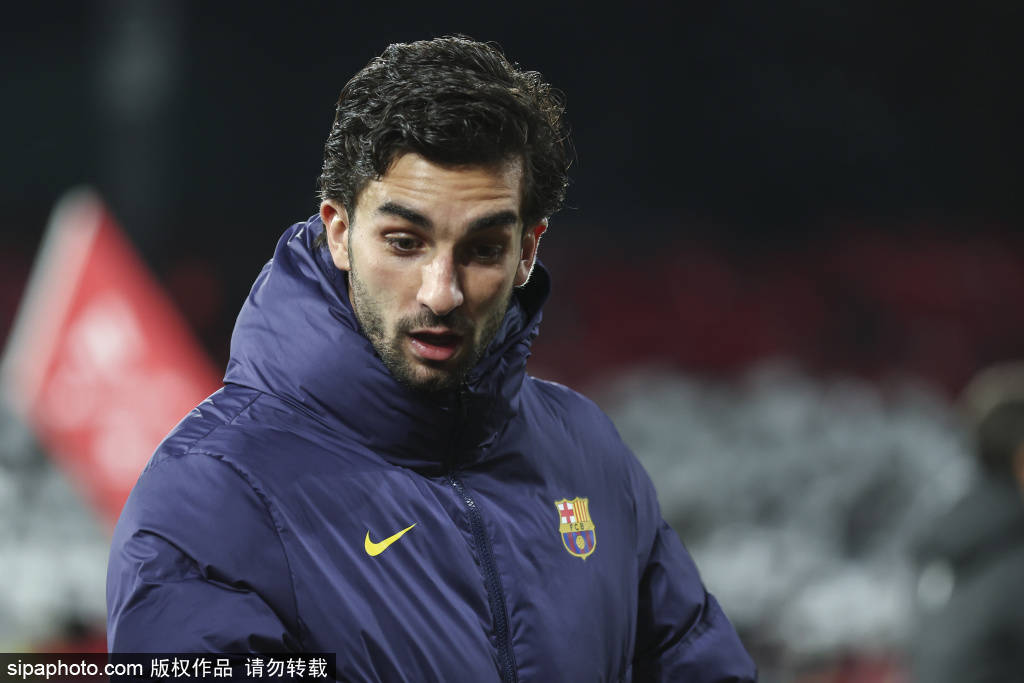 赛后国王杯传出新动向；巴塞罗那单刀错失；管理层表态：悬念犹存；医务组通报恢复的简单介绍